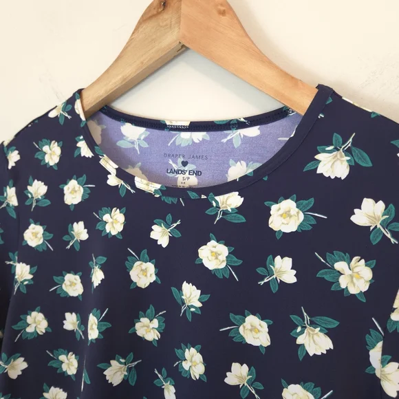 Draper James Land's End Women's Navy Floral Print Rash Guard Swim Top - Picture 2 of 12
